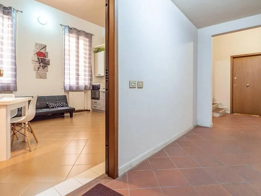 Lo Specchio Di Ferrara Apartment Italy